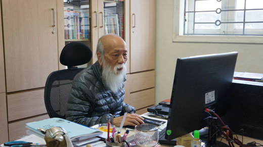 Ai chữa bệnh ung thư cho Giáo sư Văn Như Cương?