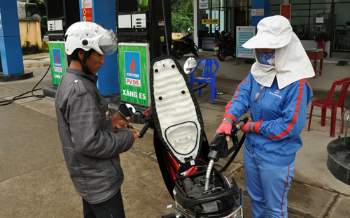 Tổng kết công tác xăng E5 và kế hoạch triển khai trong thời gian tới Tổng kết công tác xăng E5 và kế hoạch triển khai trong thời gian tới