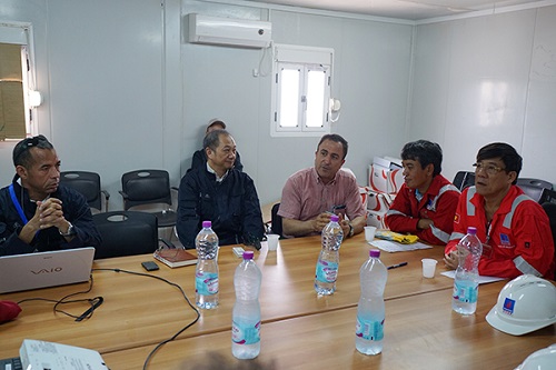 Tổng giám đốc PVEP kiểm tra dự án Algeria Tổng giám đốc PVEP kiểm tra dự án Algeria