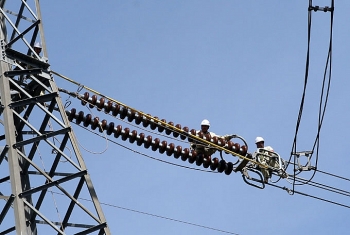 chuyen ve duong day 500kv huyen thoai ky 1