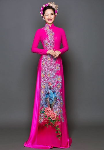 Hoa hậu Mai Phương bất ngờ tái xuất hoa hau mai phuong bat ngo tai xuat