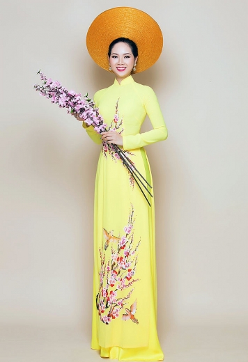 Hoa hậu Mai Phương bất ngờ tái xuất hoa hau mai phuong bat ngo tai xuat