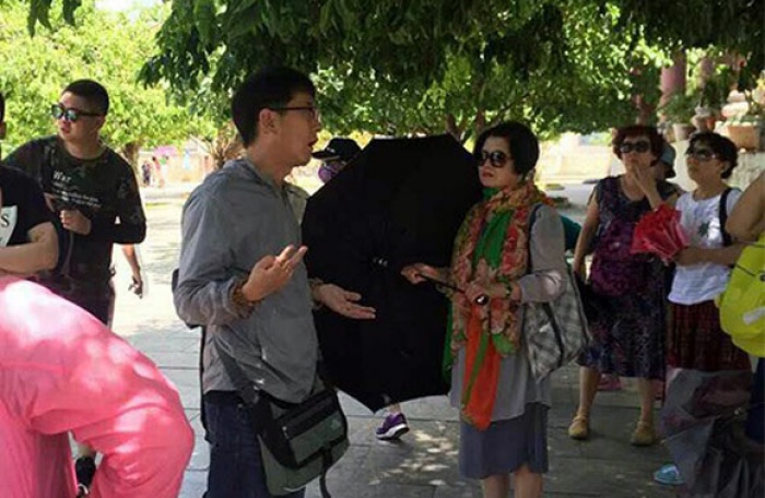 bai hoc dat gia cho du lich viet