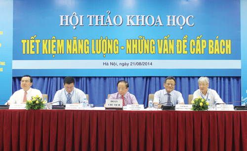 Điện, than và dầu khí vẫn là tiên phong Điện, than và dầu khí vẫn là tiên phong