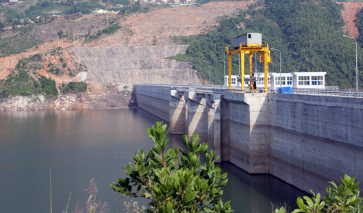 Thuỷ điện ĐắkĐrinh: Mốc son của điện lực dầu khí Thuỷ điện ĐắkĐrinh: Mốc son của điện lực dầu khí