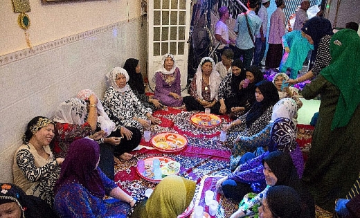 [Image: lang-cham-giua-long-sai-gon_1.jpg]