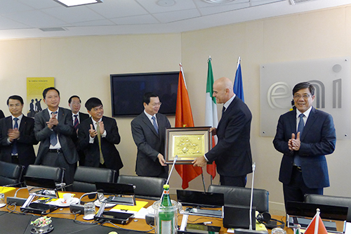 Chủ tịch HĐTV Tập đoàn Dầu khí Việt Nam thăm và làm việc với Tập đoàn ENI