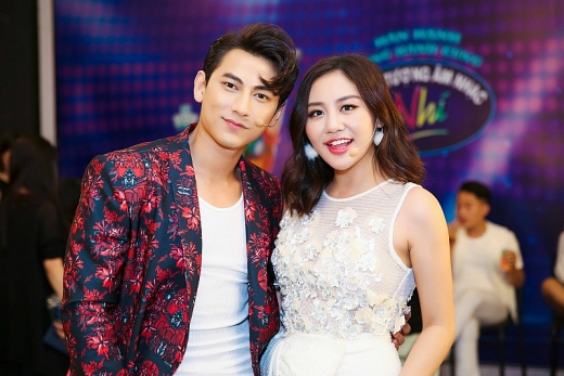 Văn Mai Hương, Bích Phương xóa tan tin đồn xích mích van mai huong bich phuong xoa tan tin don xich mich
