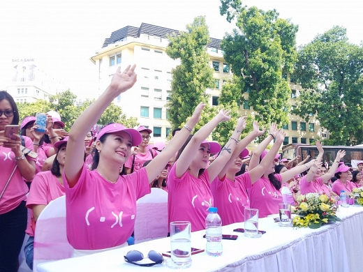 Tầm soát ung thư vú ngay sau khi sang tuổi 40 tam soat ung thu vu ngay sau khi sang tuoi 40