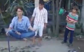 Sự thật đằng sau trò ngồi thiền lơ lửng trên không?!