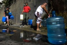 doi nguoi venezuela un un tran qua bien gioi sang colombia