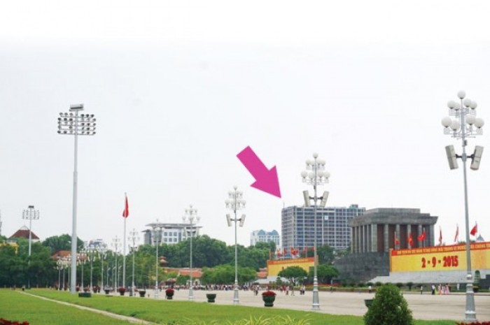 mua nha 8b le truc nguy co mat trang tien ti