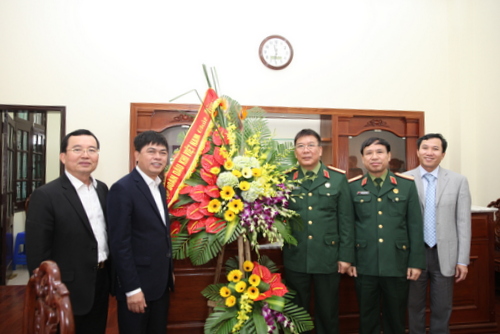 Lãnh đạo Tập đoàn Dầu khí thăm và chúc mừng Tổng cục II – Bộ Quốc phòng Lãnh đạo Tập đoàn Dầu khí thăm và chúc mừng Tổng cục II – Bộ Quốc phòng