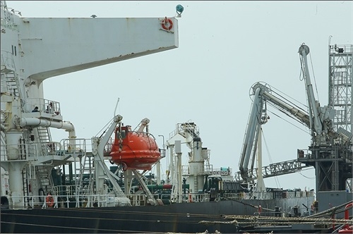 5638_20180102_Iran_exports_777mb_2017.jpg