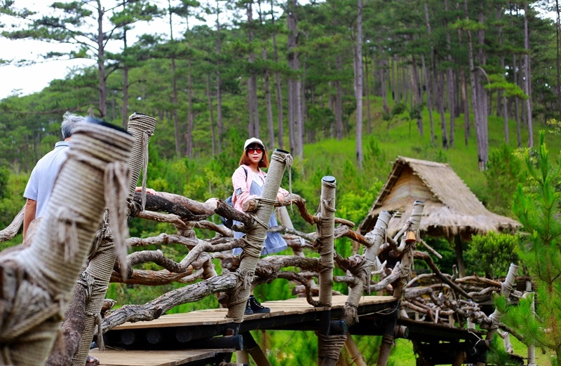Có một ngôi làng đẹp như cổ tích gần Đà Lạt co mot ngoi lang dep nhu co tich gan da lat