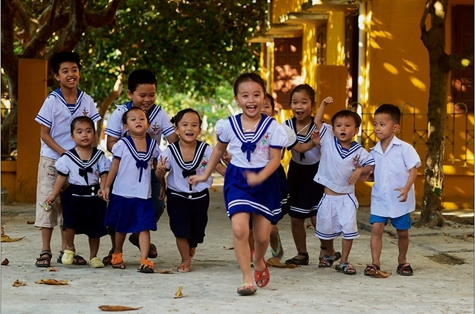 Triển lãm "Sức sống Trường Sa - Sắc màu tuổi trẻ" trien lam suc song truong sa sac mau tuoi tre
