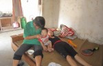 Bán hết gia tài chữa bệnh cho con gái