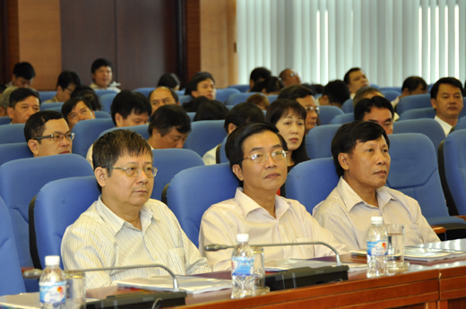 Kéo thả ảnh vào nội dung biên tập