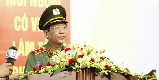 Ấn tượng trình diễn điều lệnh của Cảnh sát giao thông Hà Nội an tuong trinh dien dieu lenh cua canh sat giao thong ha noi