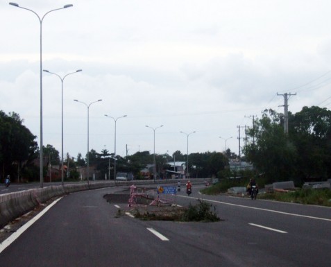 Thu phí bảo trì đường bộ để làm gì?????????????????????? - 16