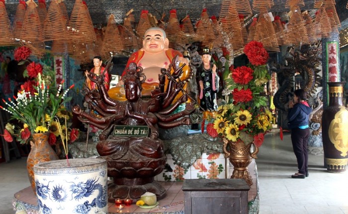 Ngôi miểu nổi độc nhất sài thành - 5