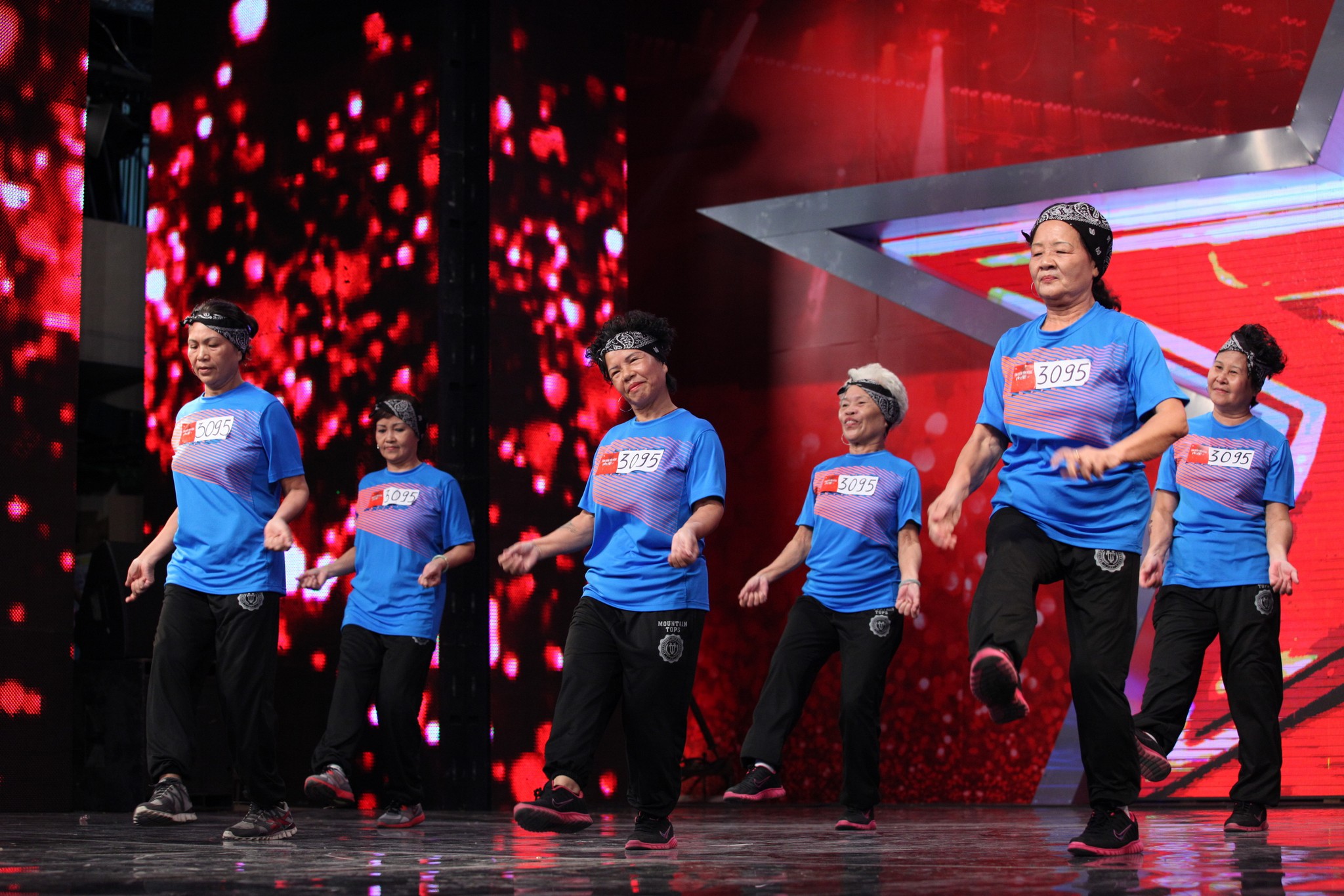Vietnam's Got Talent: Xuất hiện giọng hát gây vỡ kính (20h, VTV3)