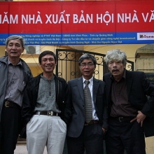 khong co chuyen nxb hoi nha van tam dung hoat dong