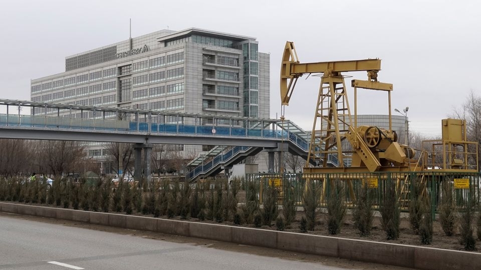 Kazakhstan đổi tên dầu xuất khẩu để tránh bị lây nguy cơ trừng phạt