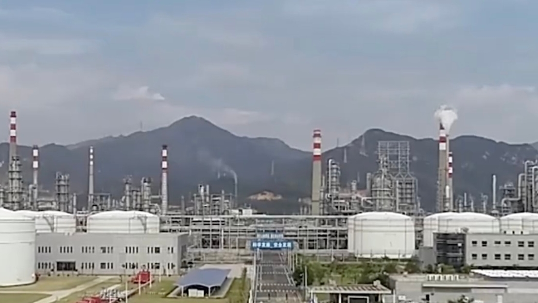 Trung Quốc vận hành nhà máy lọc dầu thông minh đầu tiên với Internet công nghiệp 5G+