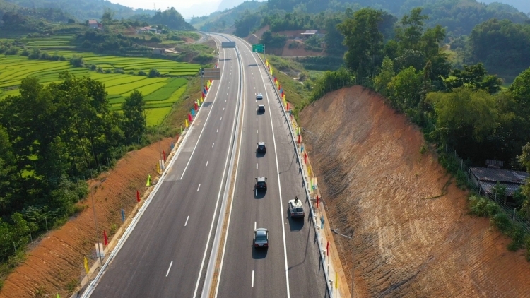 Giao Điện Biên thực hiện dự án cao tốc Sơn La - Điện Biên - Cửa khẩu Tây Trang