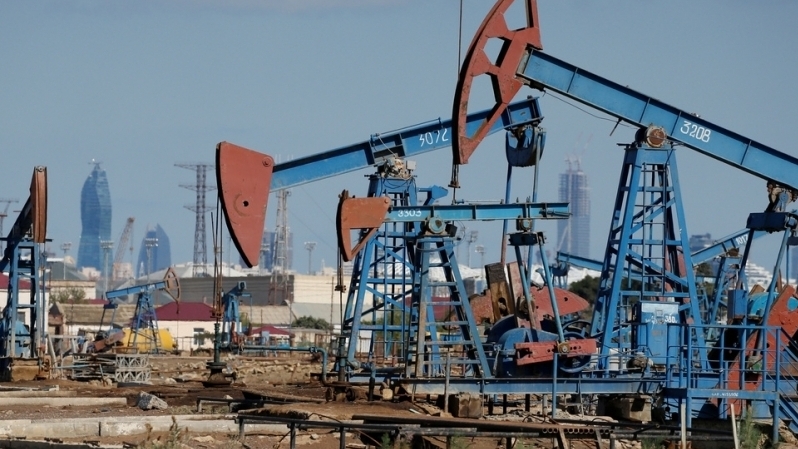 Giá dầu của Azerbaijan tăng theo giá dầu thế giới