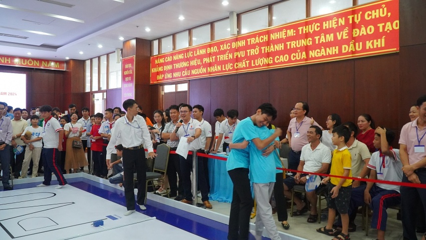 Sôi nổi cuộc thi Robot dò line với chủ đề “Hành trình đi tìm lửa” năm 2024 Sôi nổi cuộc thi Robot dò line với chủ đề “Hành trình đi tìm lửa” năm 2024