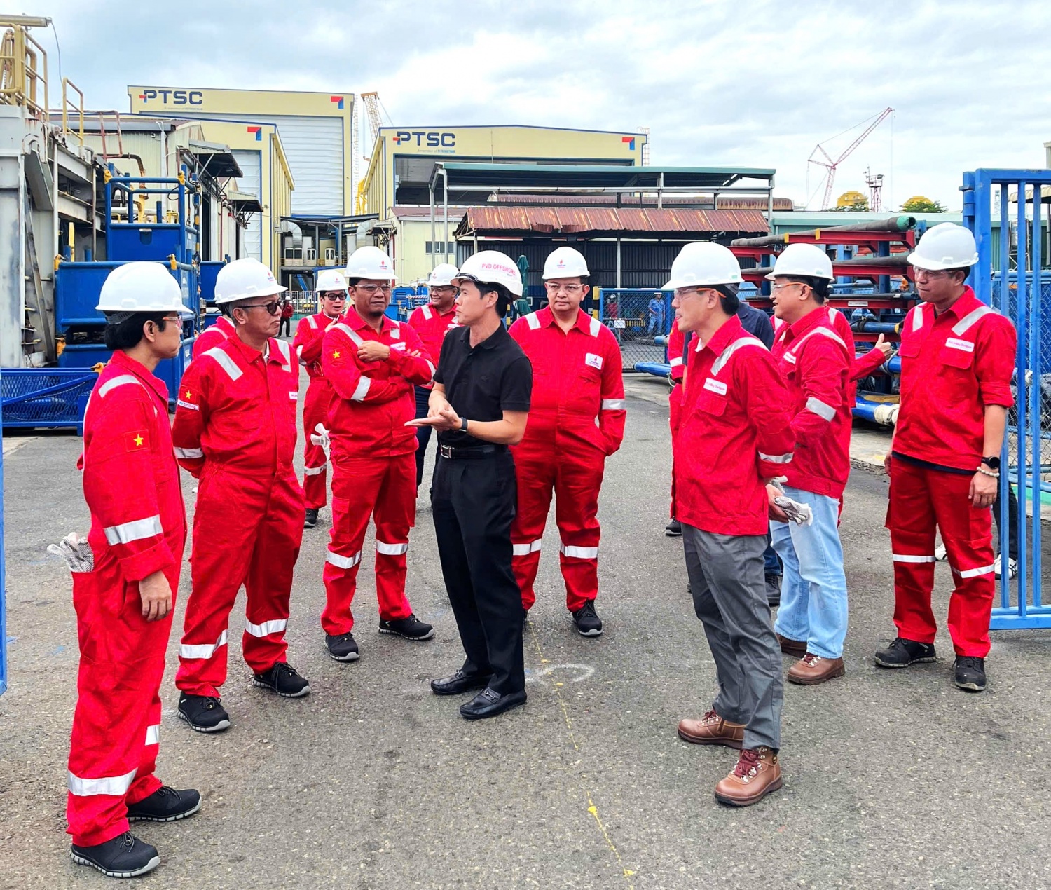 PV Drilling gia hạn Hợp đồng cung cấp giàn PV DRILLING II cho khách hàng Pertamina ONWJ