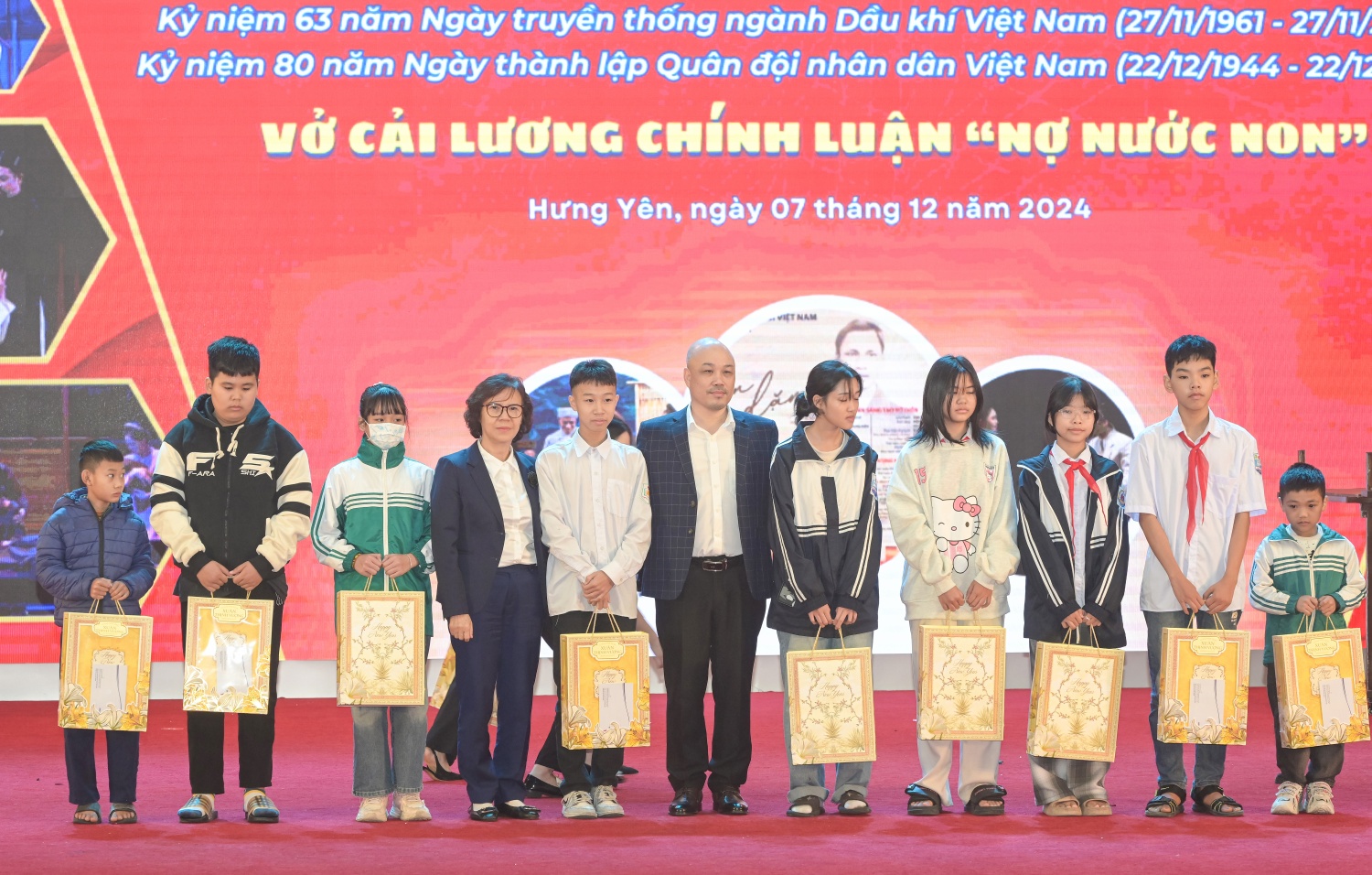 Đoàn Thanh niên Tập đoàn Dầu khí Việt Nam tổ chức sinh hoạt chính trị năm 2024 Đoàn Thanh niên Tập đoàn Dầu khí Việt Nam tổ chức sinh hoạt chính trị năm 2024