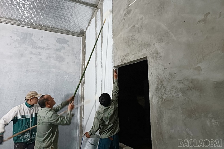 Thi công “3 ca, 4 kíp” khu tái định cư Kho Vàng