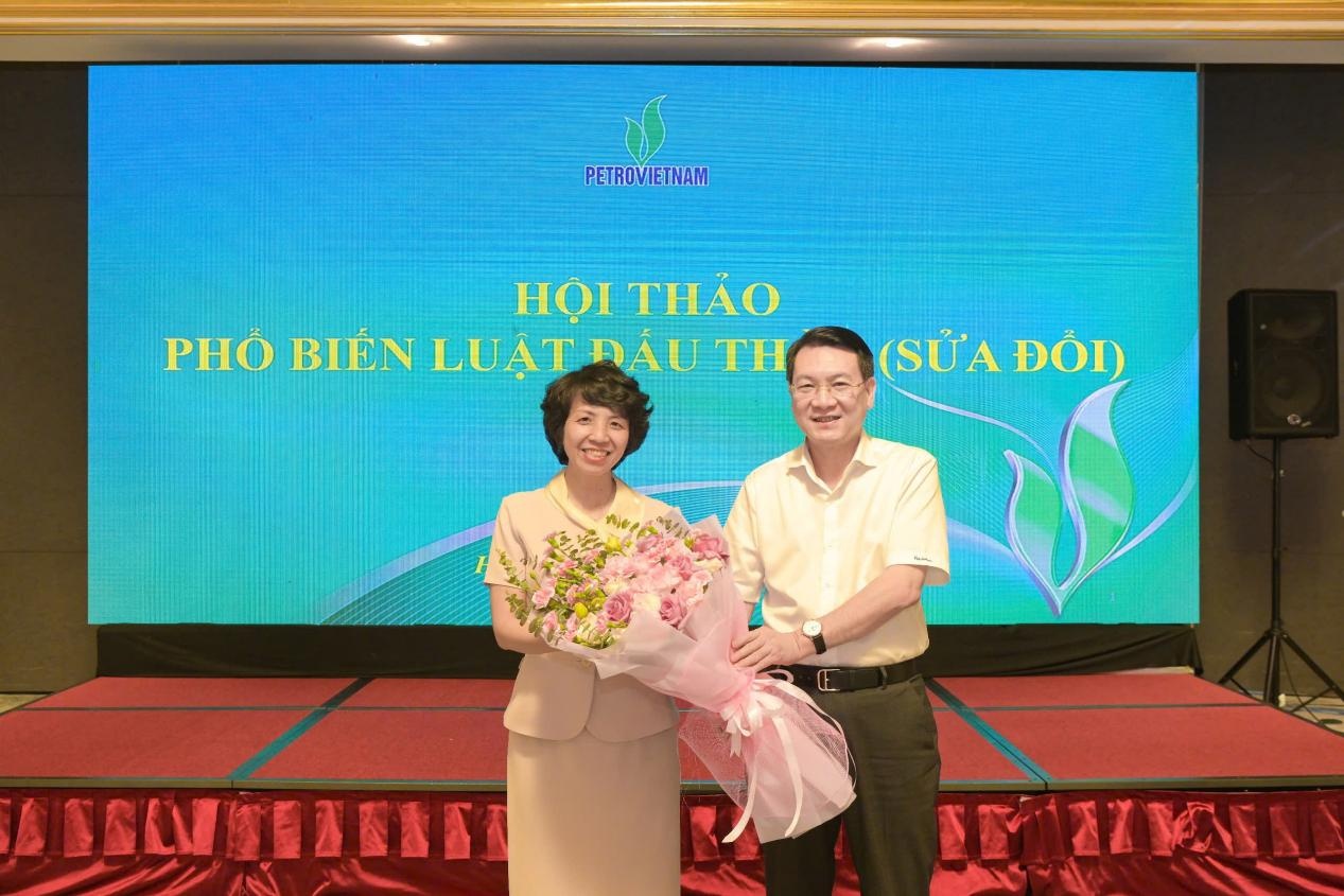 Doanh nghiệp được trao nhiều quyền hơn trong dự thảo Luật Đấu thầu (sửa đổi)