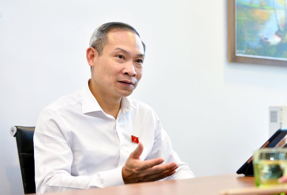 Cấm xe xăng trong Vành đai 1: Muốn chuyển đổi xanh, Nhà nước và doanh nghiệp phải cùng bước