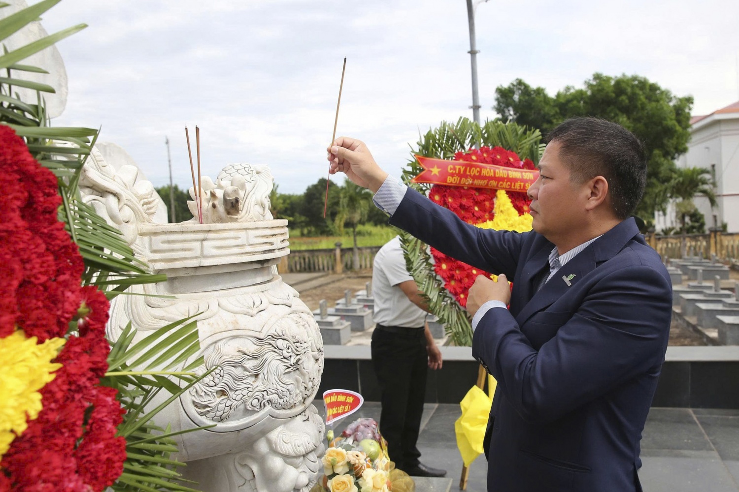 BSR gửi trọn nghĩa tình, khắc ghi công ơn các gia đình Thương binh - Liệt sĩ BSR gửi trọn nghĩa tình, khắc ghi công ơn các gia đình Thương binh - Liệt sĩ