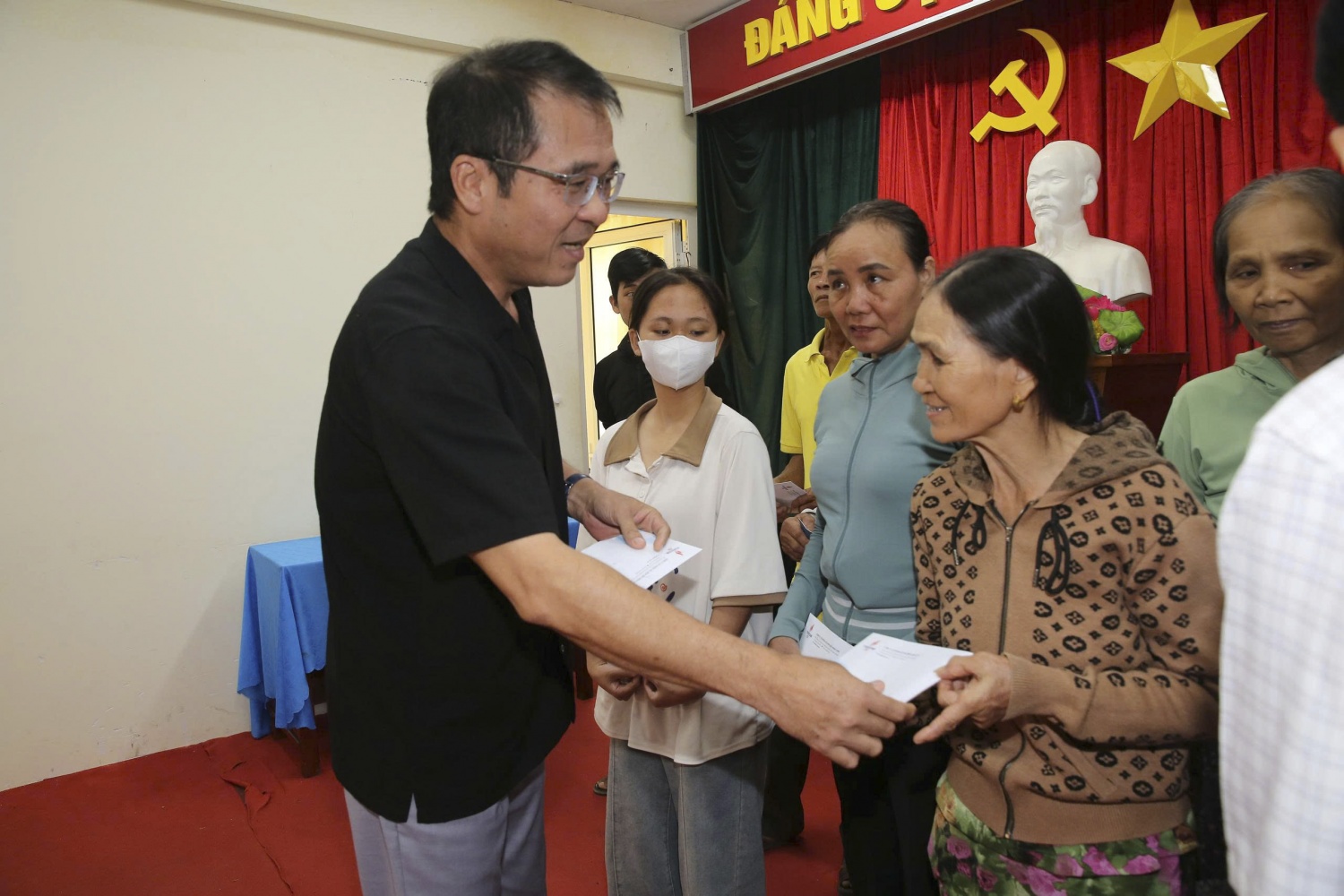 BSR gửi trọn nghĩa tình, khắc ghi công ơn các gia đình Thương binh - Liệt sĩ