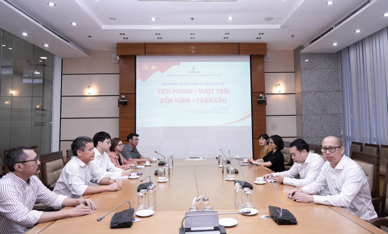 Đảng bộ BMQL&ĐH Petrovietnam quán triệt tinh thần 