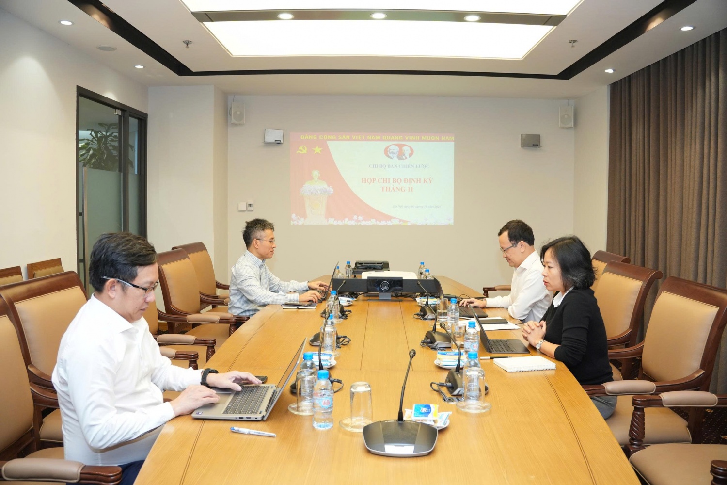 Đảng bộ BMQL&ĐH Petrovietnam quán triệt tinh thần 