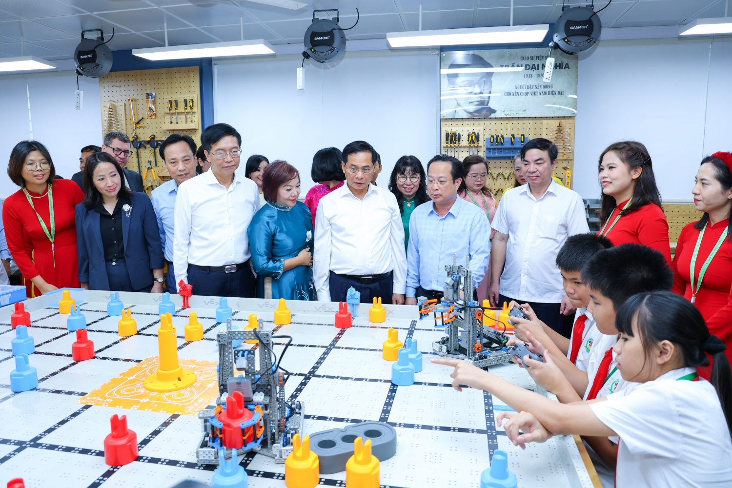 STEM Innovation Petrovietnam: Ươm mầm nhân lực khoa học công nghệ cho tương lai