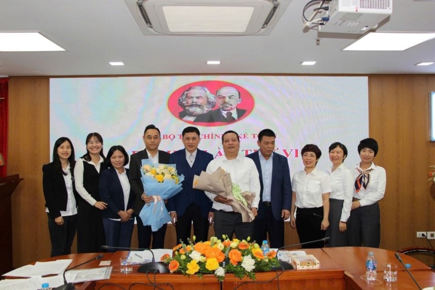 Đại hội các chi bộ trực thuộc nhiệm kỳ 2025 -2027 tiến tới Đại hội Đảng bộ Công ty cổ phần Dịch vụ Kỹ thuật Điện lực Dầu khí Việt Nam lần thứ IV nhiệm kỳ 2025 - 2030 Đảng bộ PVPS: Các chi bộ tổ chức thành công đại hội nhiệm kỳ 2025-2027