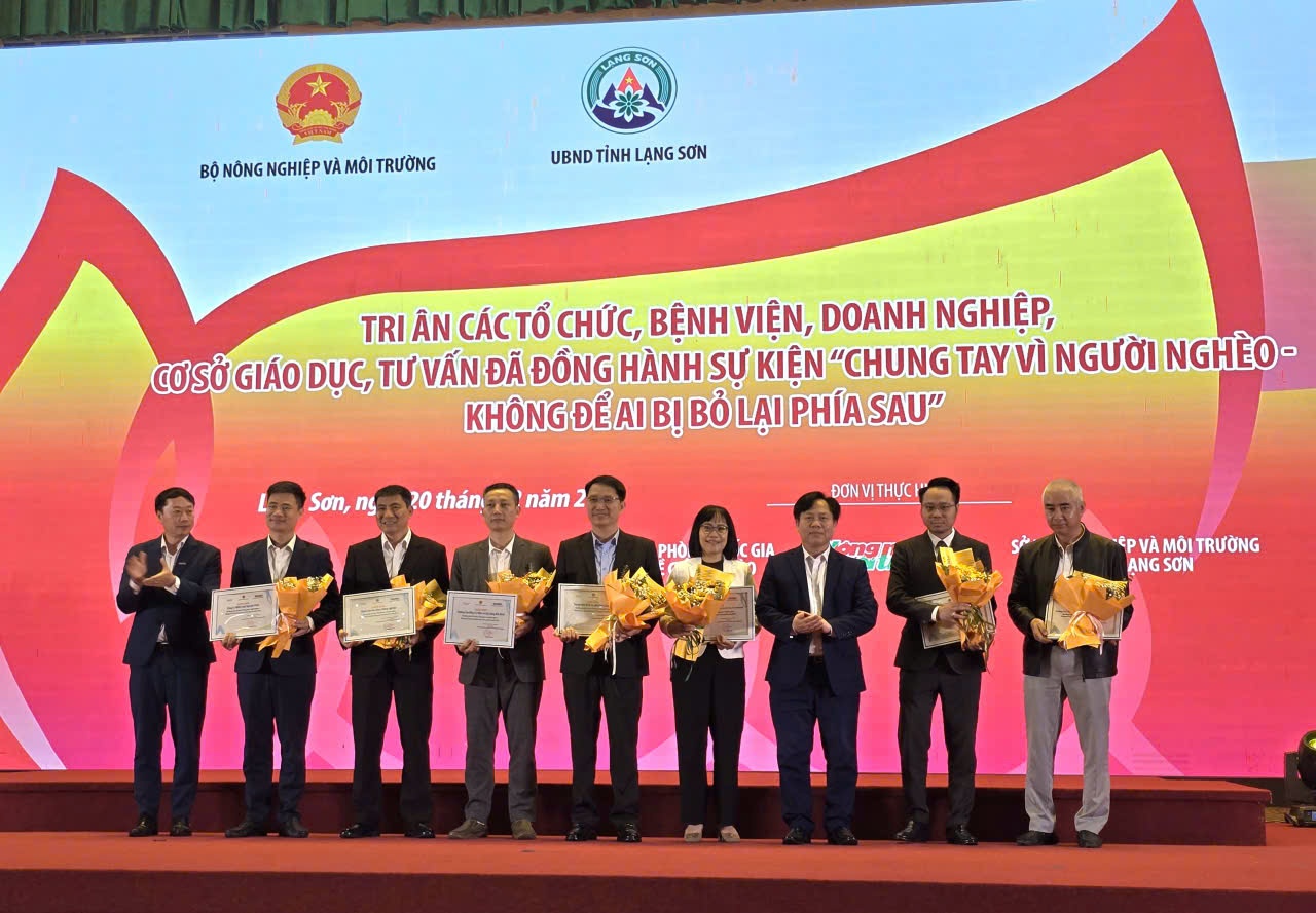 Giảm nghèo bền vững gắn với nông nghiệp sinh thái và bảo vệ môi trường Giảm nghèo bền vững gắn với nông nghiệp sinh thái và bảo vệ môi trường