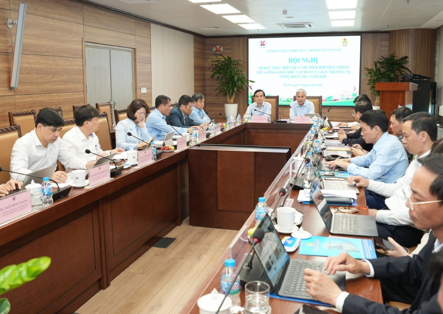 Công đoàn TKV tiếp tục nỗ lực xây dựng đội ngũ công nhân lao động ngày càng vững mạnh. Công đoàn TKV