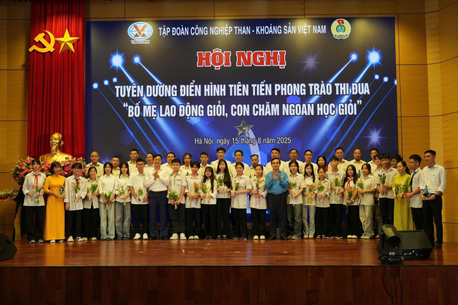 Công đoàn TKV tiếp tục nỗ lực xây dựng đội ngũ công nhân lao động ngày càng vững mạnh. Công đoàn TKV
