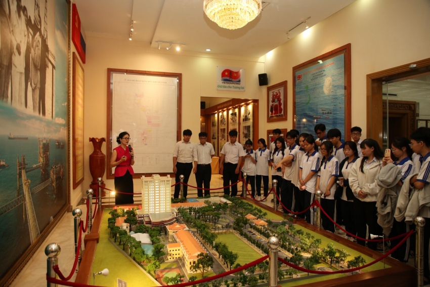 PVU và PV College tổ chức chuỗi chương trình hướng nghiệp cho học sinh THPT khu vực Bà Rịa - Vũng Tàu