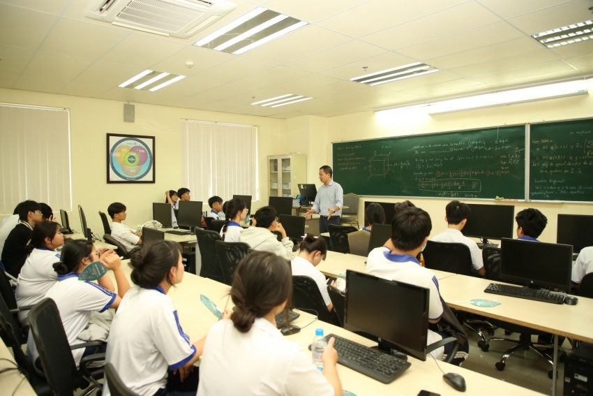 PVU và PV College tổ chức chuỗi chương trình hướng nghiệp cho học sinh THPT khu vực Bà Rịa - Vũng Tàu