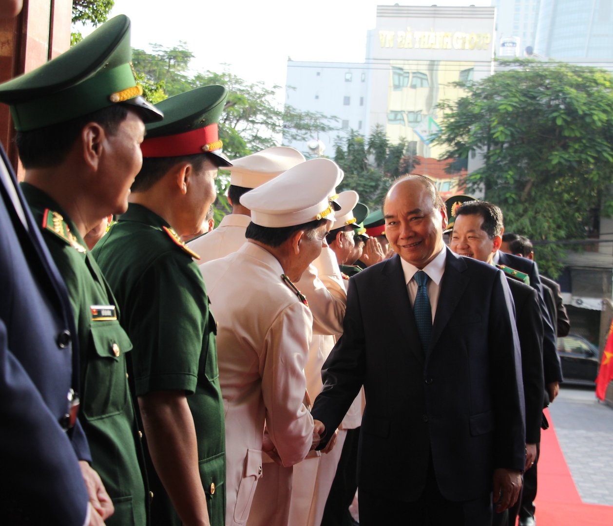 thu tuong chuc tet luc luong vu trang va nhan dan thanh pho da nang