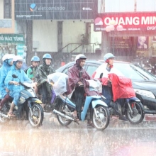 chieu toi nay ha noi mua giong de phong gio giat manh